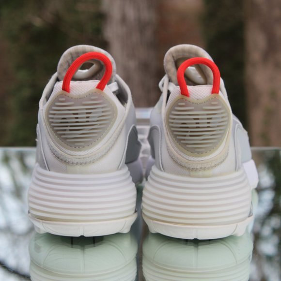 Nike Air Max 2090 Light Smoke Grey Women’s Size 7 - Picture 14 of 15